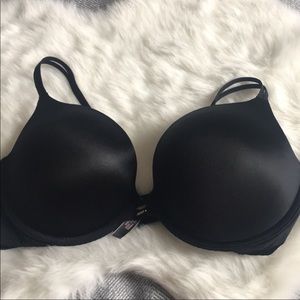1 Victoria Secret Bra in Black left.OBO.